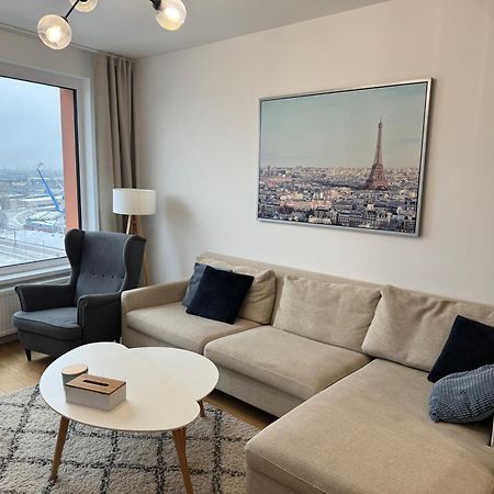 Downtown Charm With Free Parking Spot Apartment Братислава Екстериор снимка