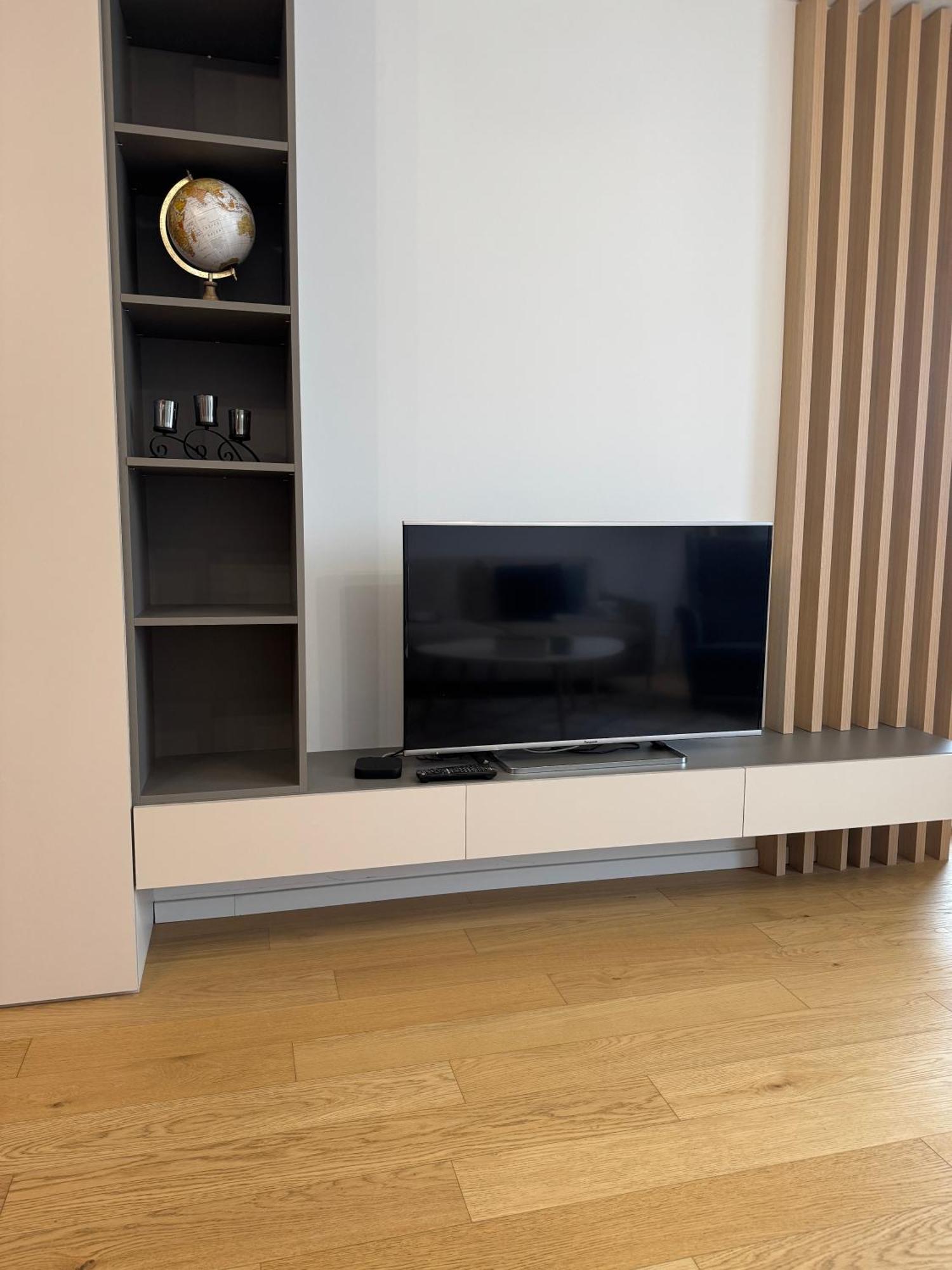 Downtown Charm With Free Parking Spot Apartment Братислава Екстериор снимка